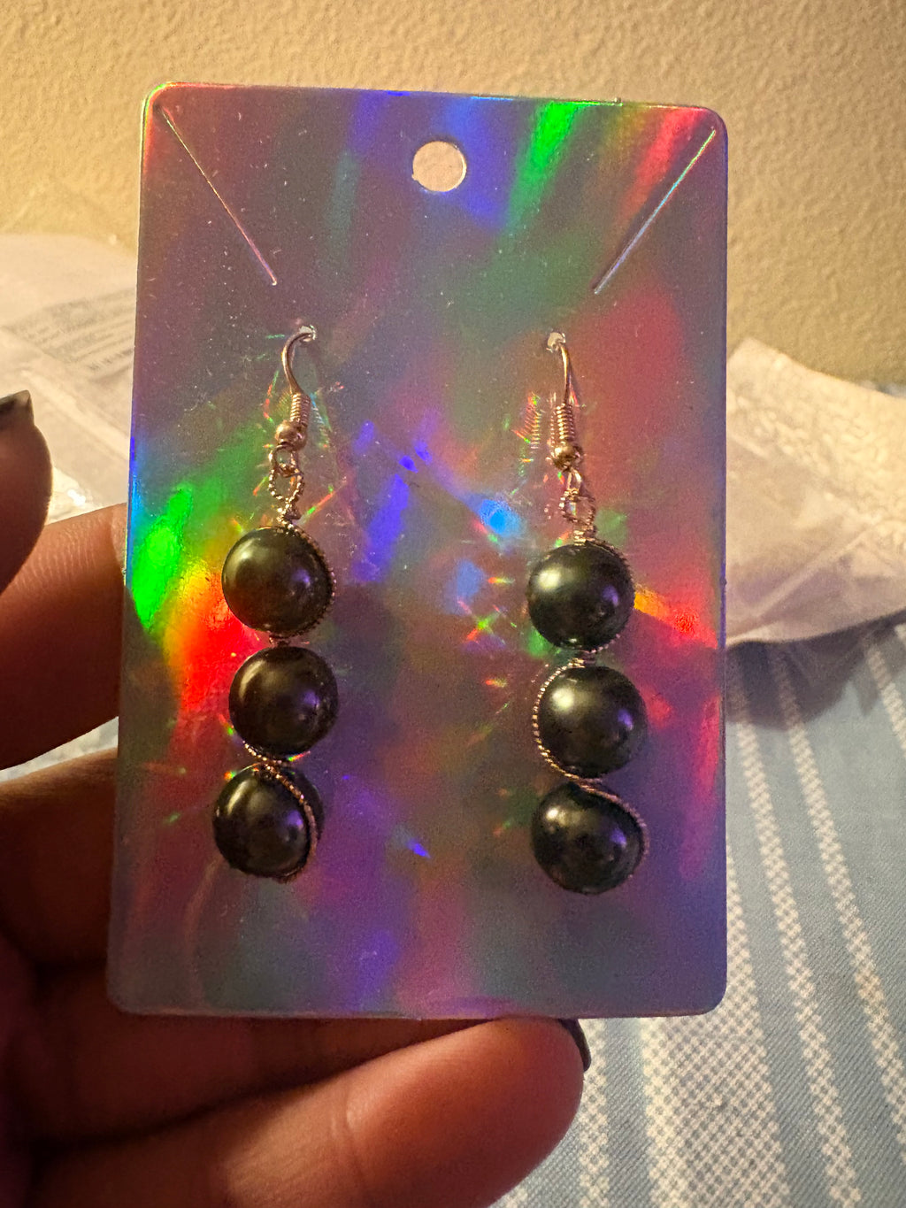 Pōhaku Kai Earrings 🌊🖤

Meaning: “Ocean Stone”